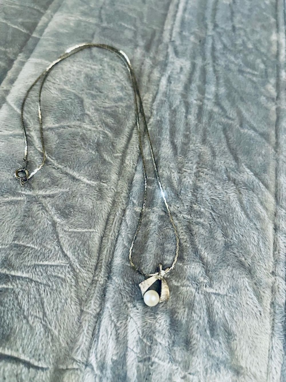 Sterling Silver Pearl Teardrop Pendant Necklace - White Pearl